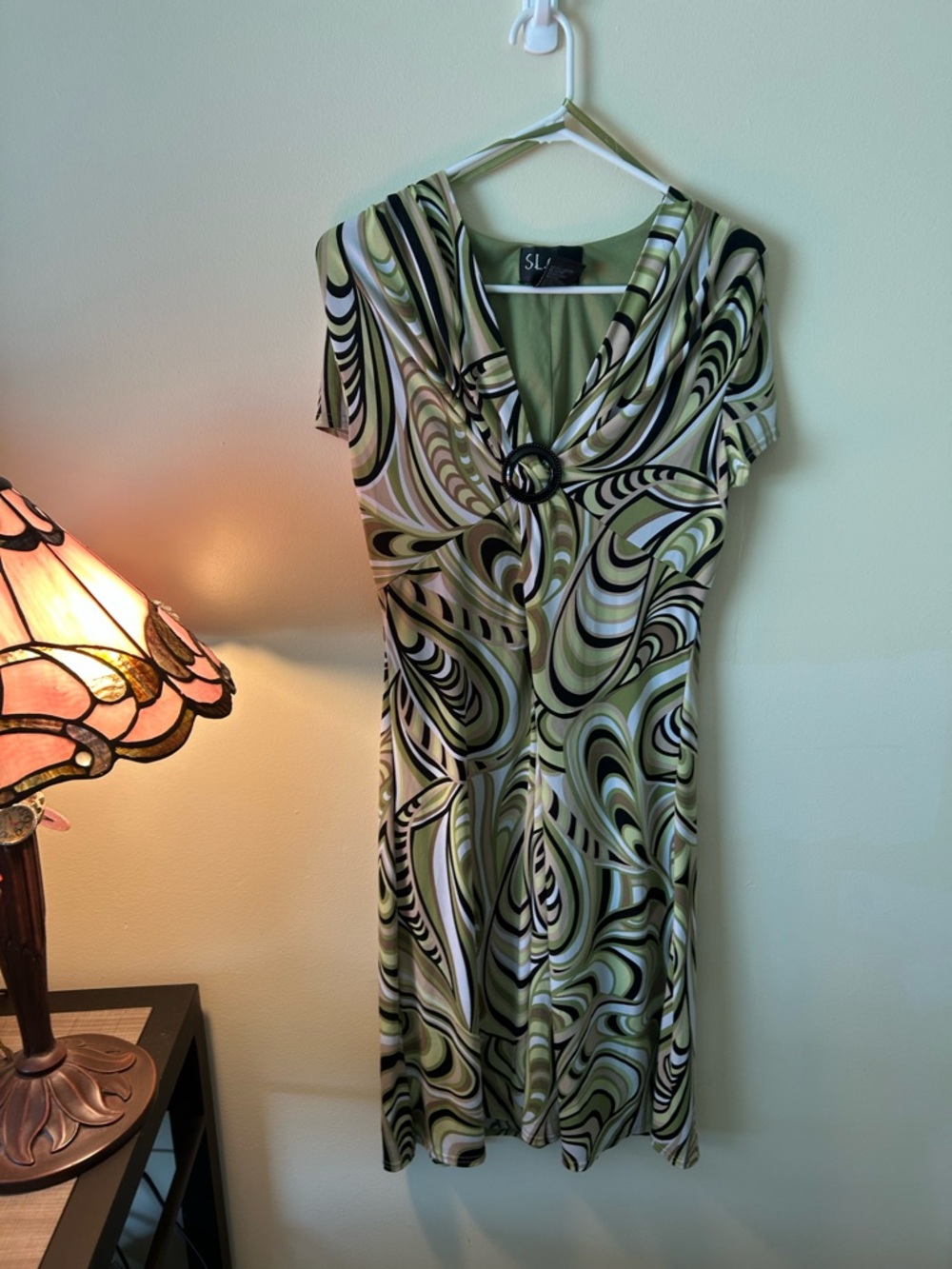 SL Fashions Retro midi length dress